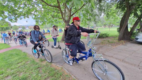 Harmadik alkalommal tekertek együtt a családok a III. Bringásfehérvári Felvonuláson